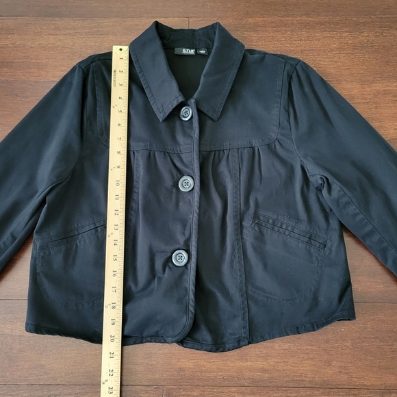 a.n.a Women's Black Cropped Boxy Fit Button-Up Lightweight Jacket Size L - Picture 7 of 8